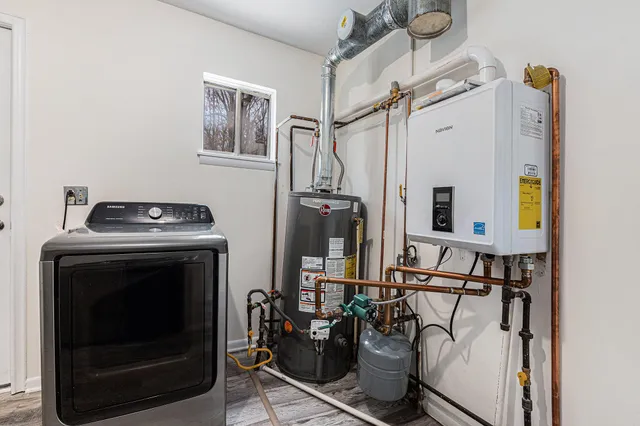 $285,000 | 660 Greenlawn Street, Ypsilanti, MI 48198