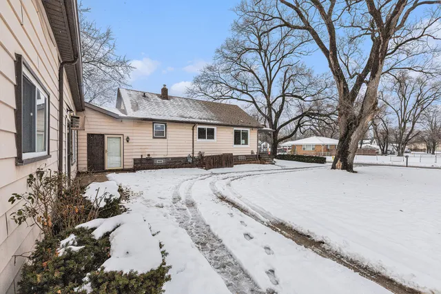 $285,000 | 660 Greenlawn Street, Ypsilanti, MI 48198