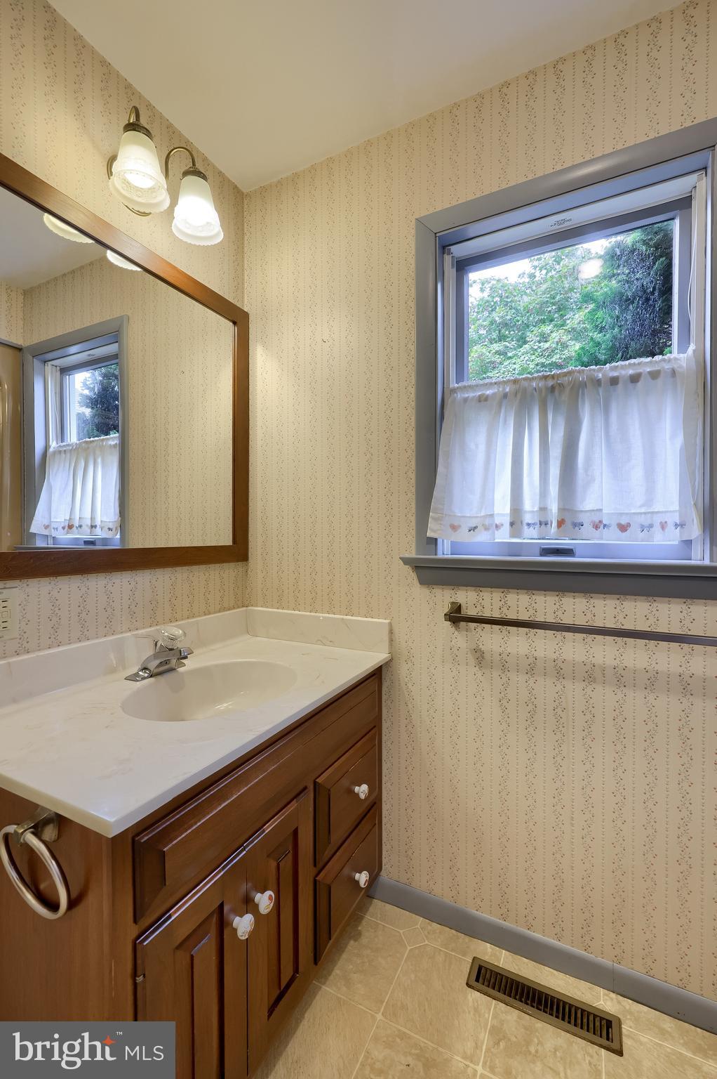 210 Stevens Road Stevens, PA 17578 - Photo 8 of 89 Full bath near kitchen