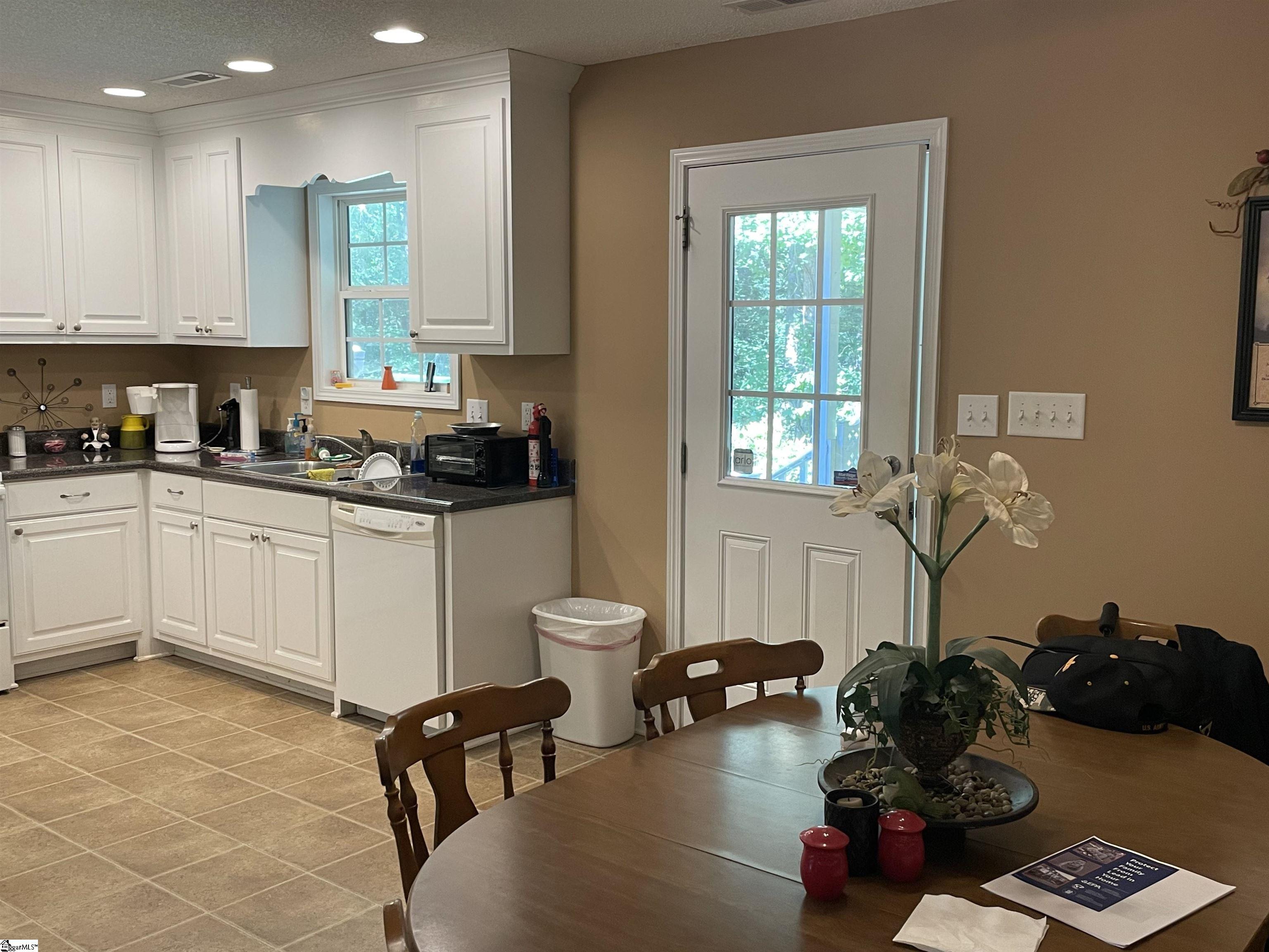 111 Chauga Road Westminster, SC 29693 - Photo 12 of 50