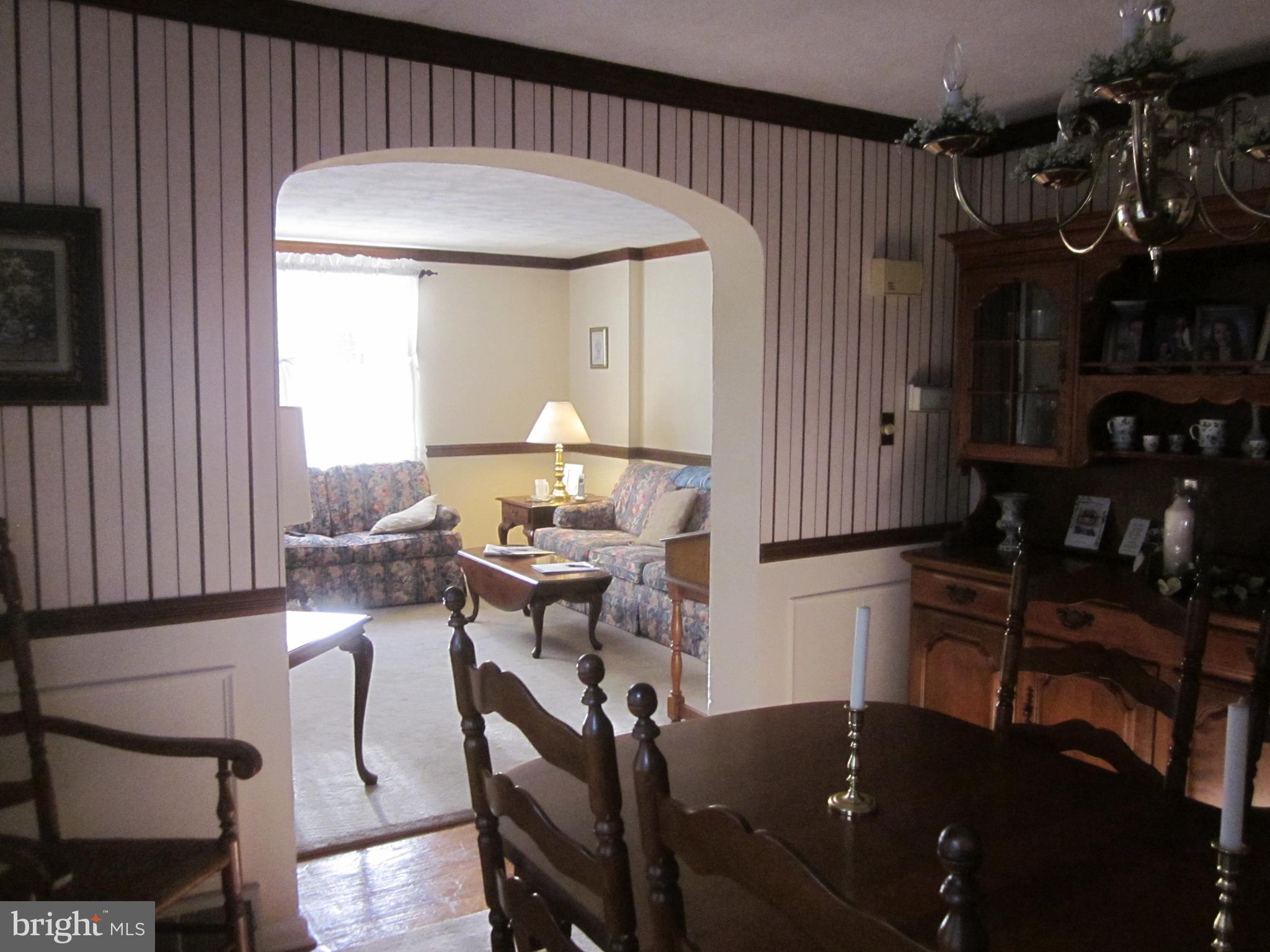 553 Overlook Road Philadelphia, PA 19128 - Photo 9 of 28 Dining Room