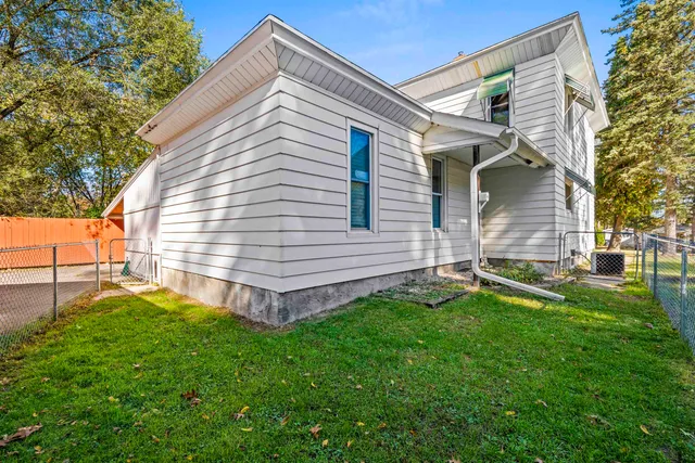 $249,900 | 411 West Elm Street, Wautoma, WI 54982