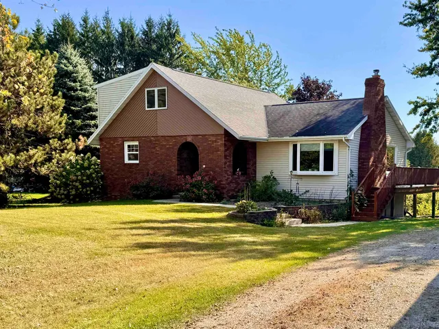 $474,900 | 7779 County Road South, Sobieski, WI 54171