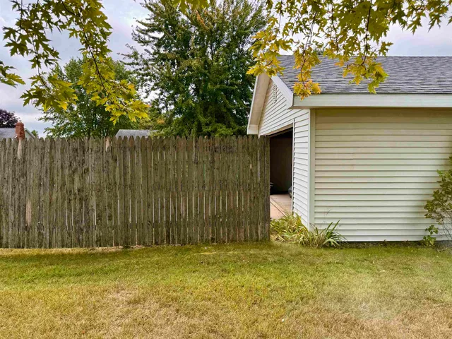 $474,900 | 7779 County Road South, Sobieski, WI 54171