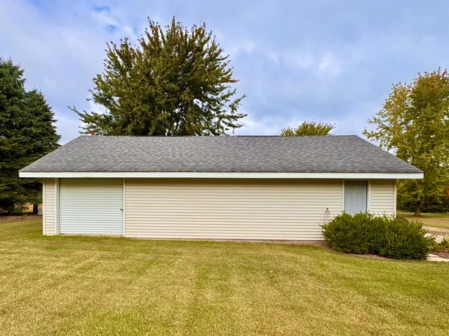 $474,900 | 7779 County Road South, Sobieski, WI 54171