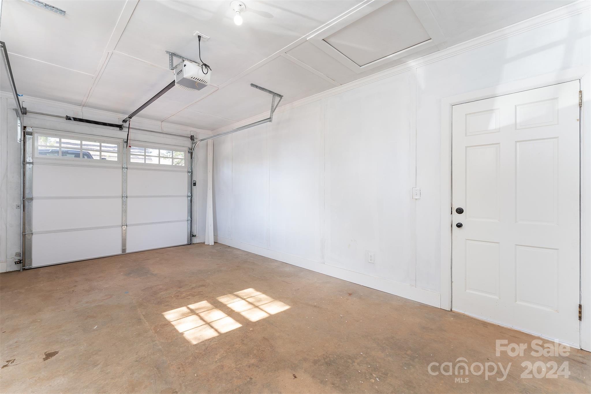 232 Country Club Road Asheville, NC 28804 - Photo 36 of 40 Gallery Image 36