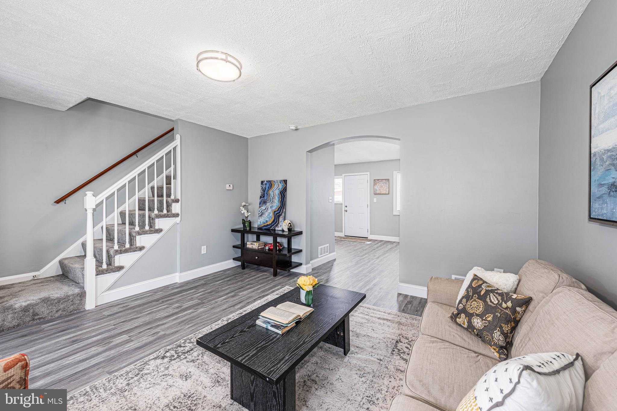 629 Brisbane Road Baltimore, MD 21229 - Photo 2 of 29