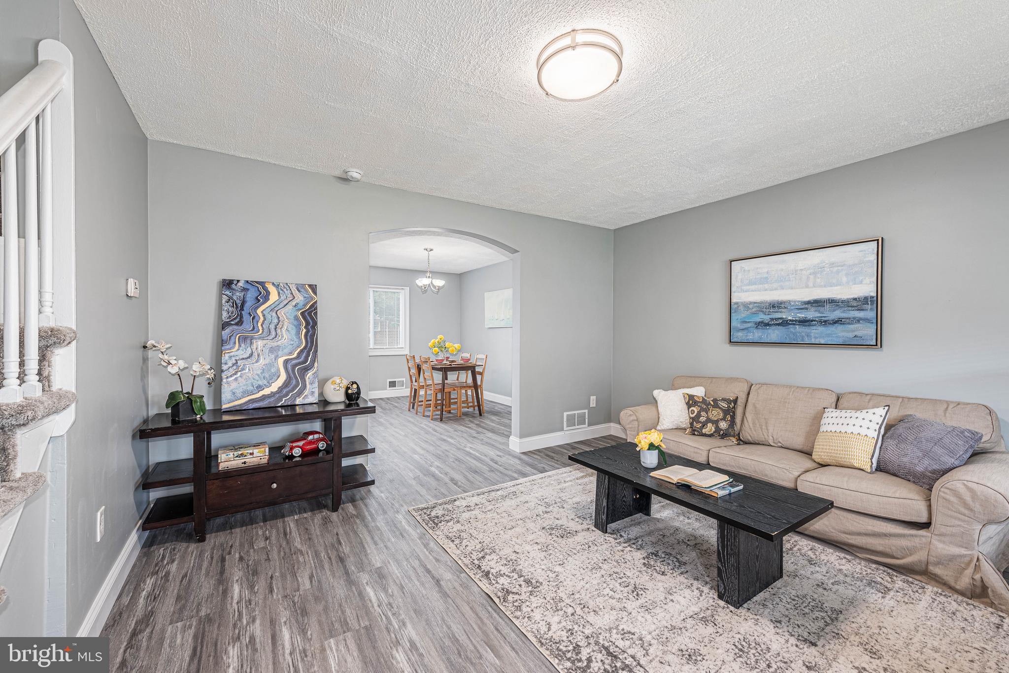 629 Brisbane Road Baltimore, MD 21229 - Photo 3 of 29