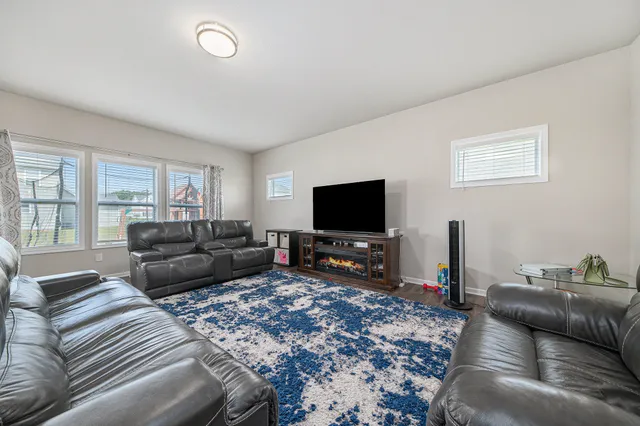 $2,900 | 7280 Hopkinton Drive, Kalamazoo, MI 49009