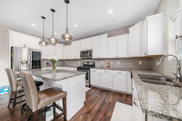 $2,900 | 7280 Hopkinton Drive, Kalamazoo, MI 49009