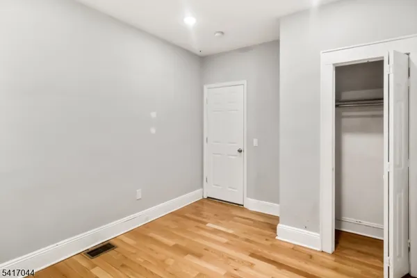 $3,200 | 71 Knapp Avenue, Clifton, NJ 07011