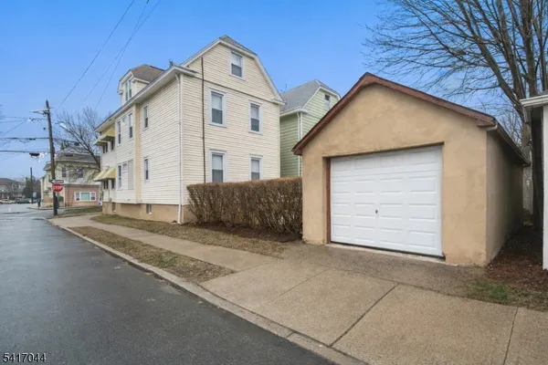 $3,200 | 71 Knapp Avenue, Clifton, NJ 07011