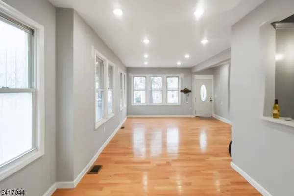 $3,200 | 71 Knapp Avenue, Clifton, NJ 07011