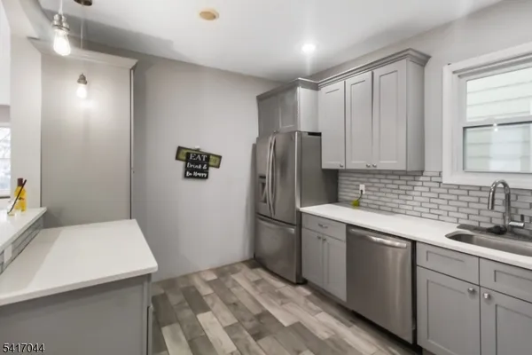 $3,200 | 71 Knapp Avenue, Clifton, NJ 07011