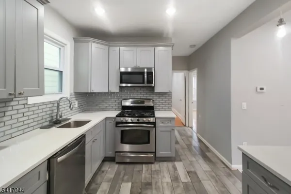 $3,200 | 71 Knapp Avenue, Clifton, NJ 07011