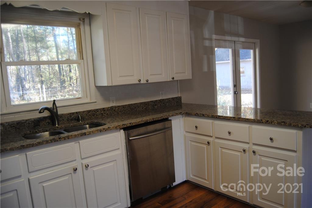 5831 Robinhood Road Fort Lawn, SC 29714 - Photo 8 of 17 Gallery Image 8