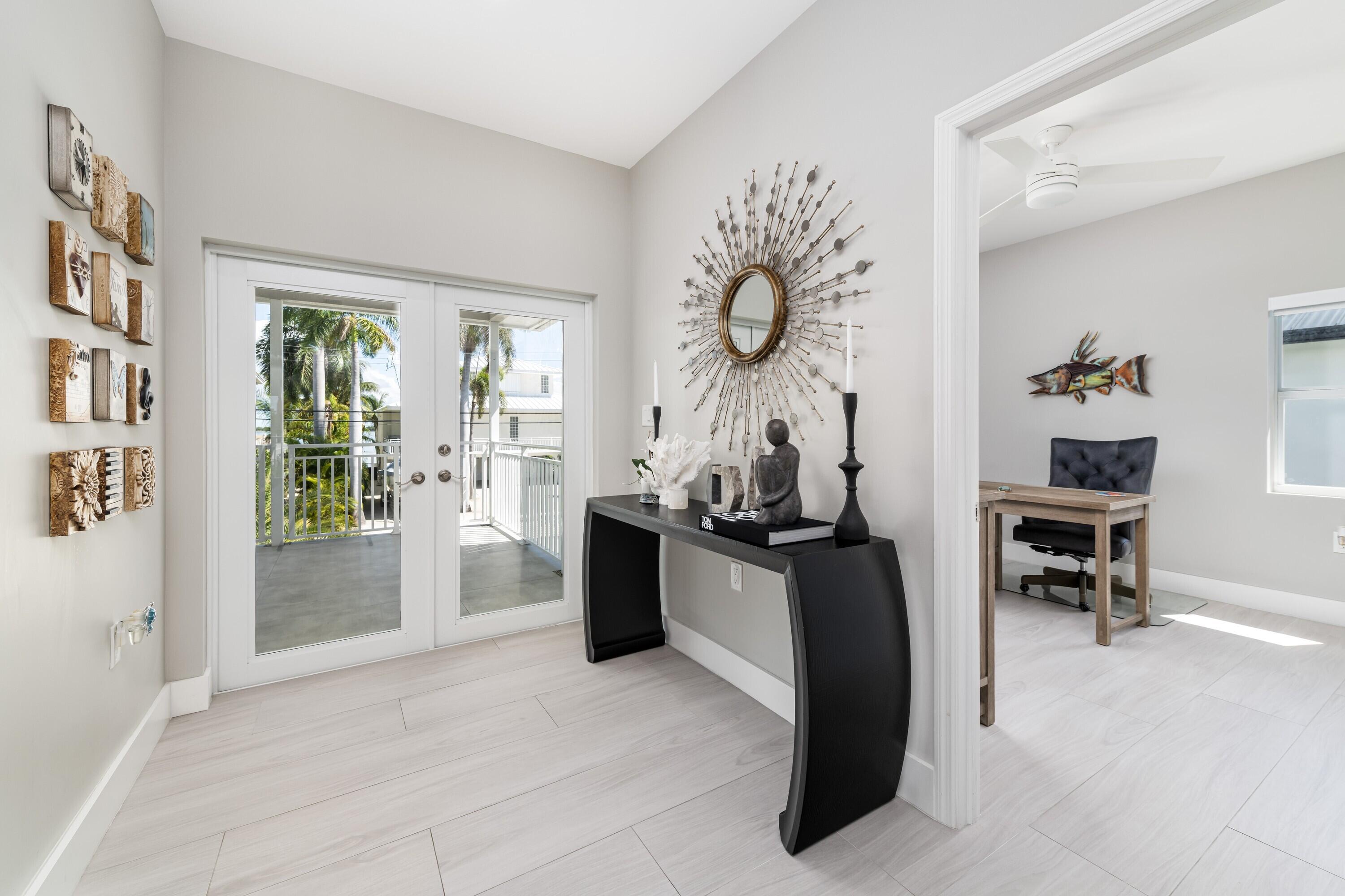 227 Corsair Road Marathon, FL 33050 - Photo 30 of 66 Duck_Key_227_Corsair_Road_Interior_Entra