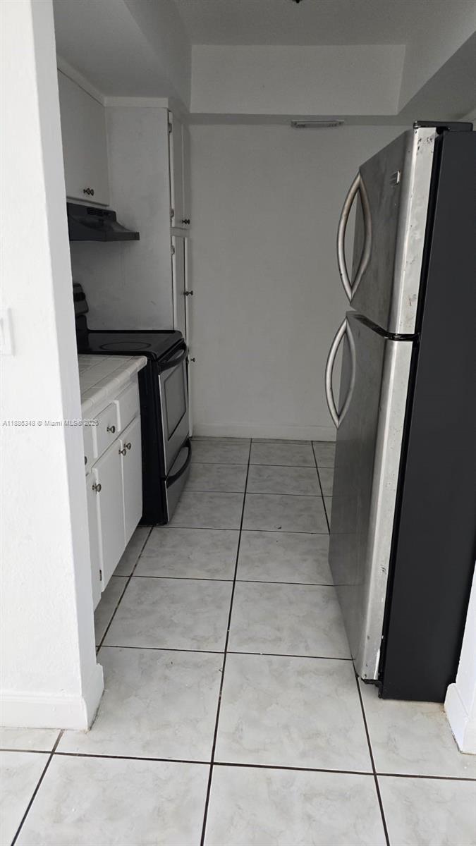1885 Northeast 121st Street, Unit 17 North Miami, FL 33181 - Photo 4 of 14