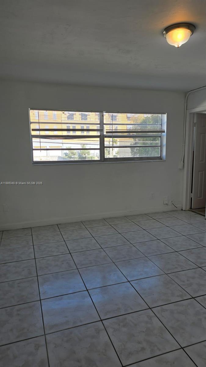 1885 Northeast 121st Street, Unit 17 North Miami, FL 33181 - Photo 10 of 14
