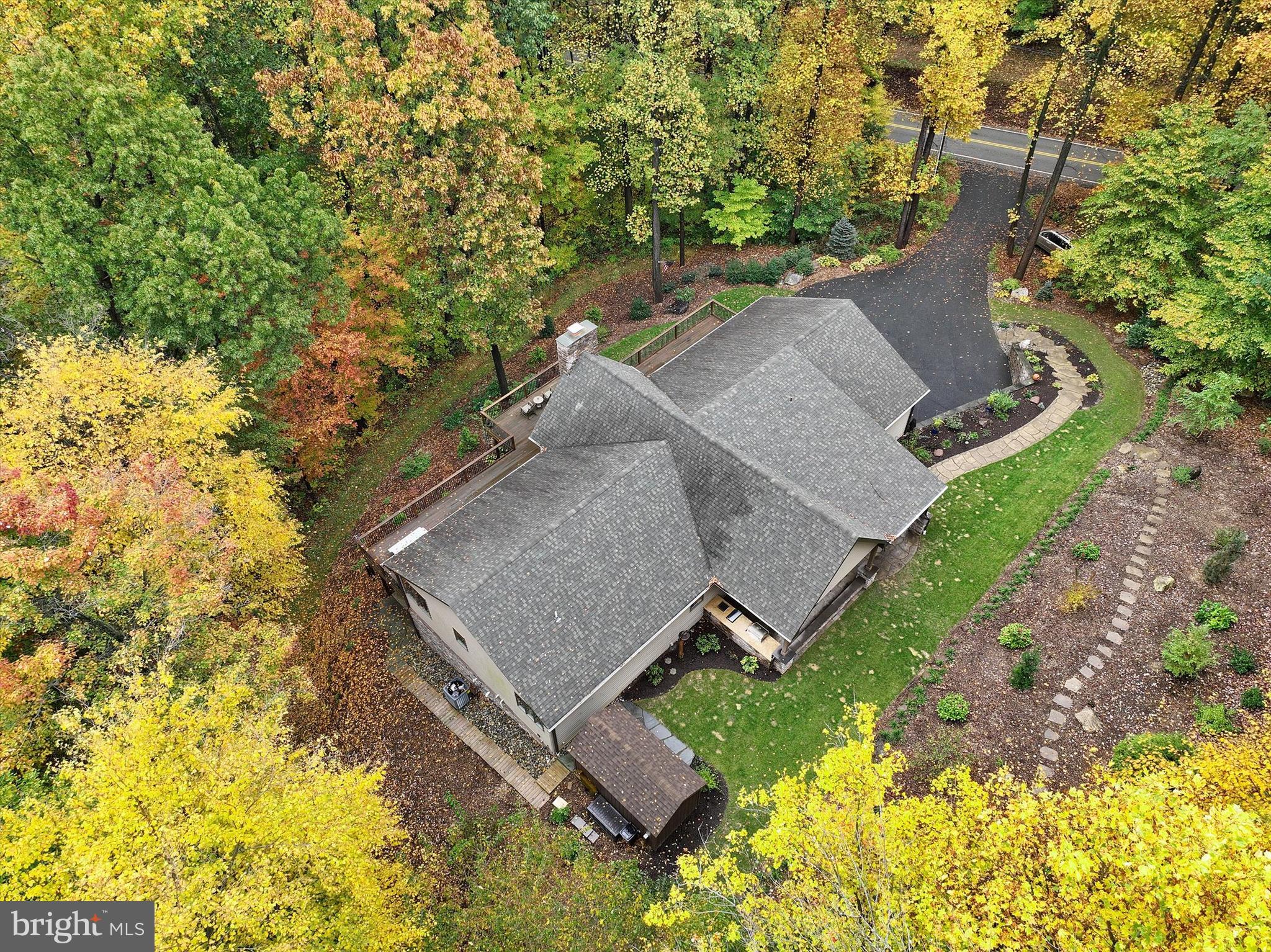 1795 Manor Road Windsor, PA 17366 - Photo 4 of 45