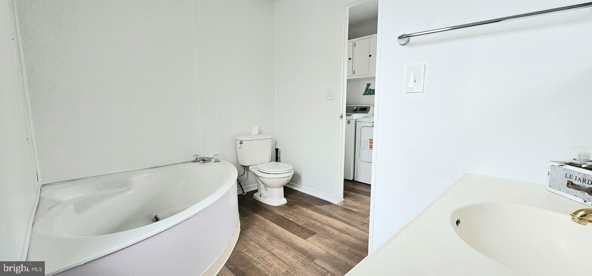 10505 Cedarville Road, Unit 310 Brandywine, MD 20613 - Photo 10 of 14 Soaking Tub