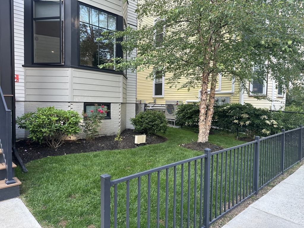 36 Hall Street, Unit 1 Boston, MA 02130 - Photo 27 of 32