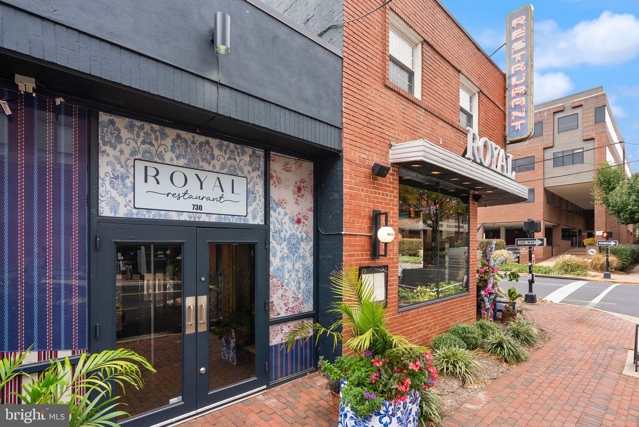 400 Madison Street, Unit 409 Alexandria, VA 22314 - Photo 97 of 98 Eat indoor or in their beautiful covered patio