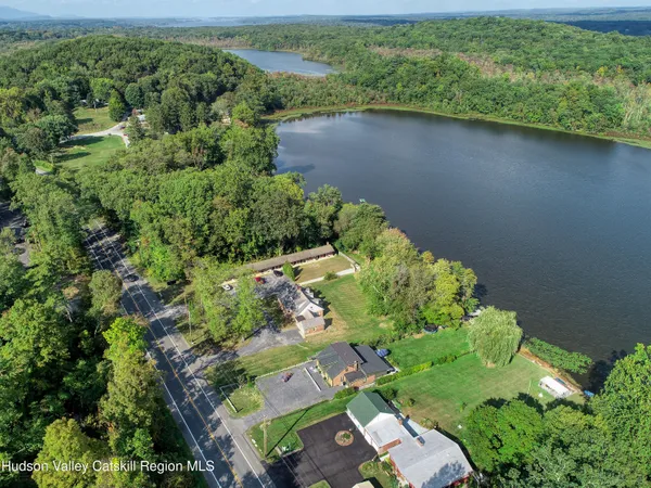 $1,300 | 669 Broadway, Unit 6, Ulster Park, NY 12487