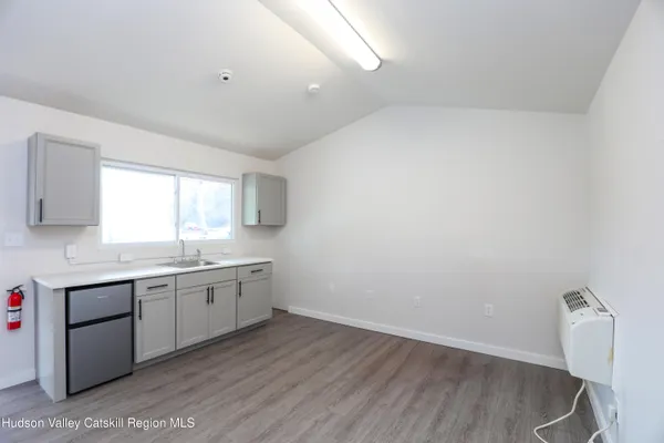 $1,300 | 669 Broadway, Unit 6, Ulster Park, NY 12487