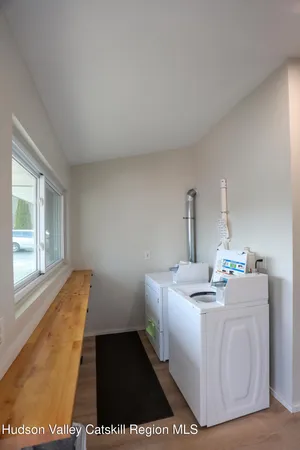 $1,300 | 669 Broadway, Unit 6, Ulster Park, NY 12487
