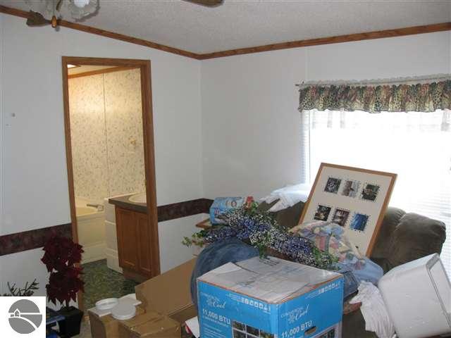 1200 Rasho Road Traverse City, MI 49696 - Photo 15 of 22 1731002-14.JPG