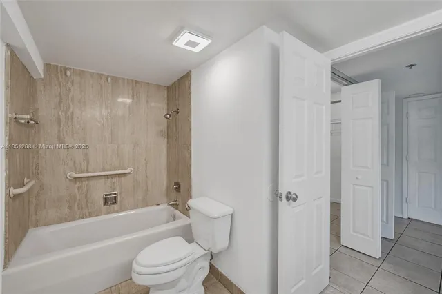 $2,400 | 1201 South Ocean Drive, Unit 201N, Hollywood, FL 33019