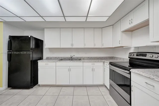 $2,400 | 1201 South Ocean Drive, Unit 201N, Hollywood, FL 33019