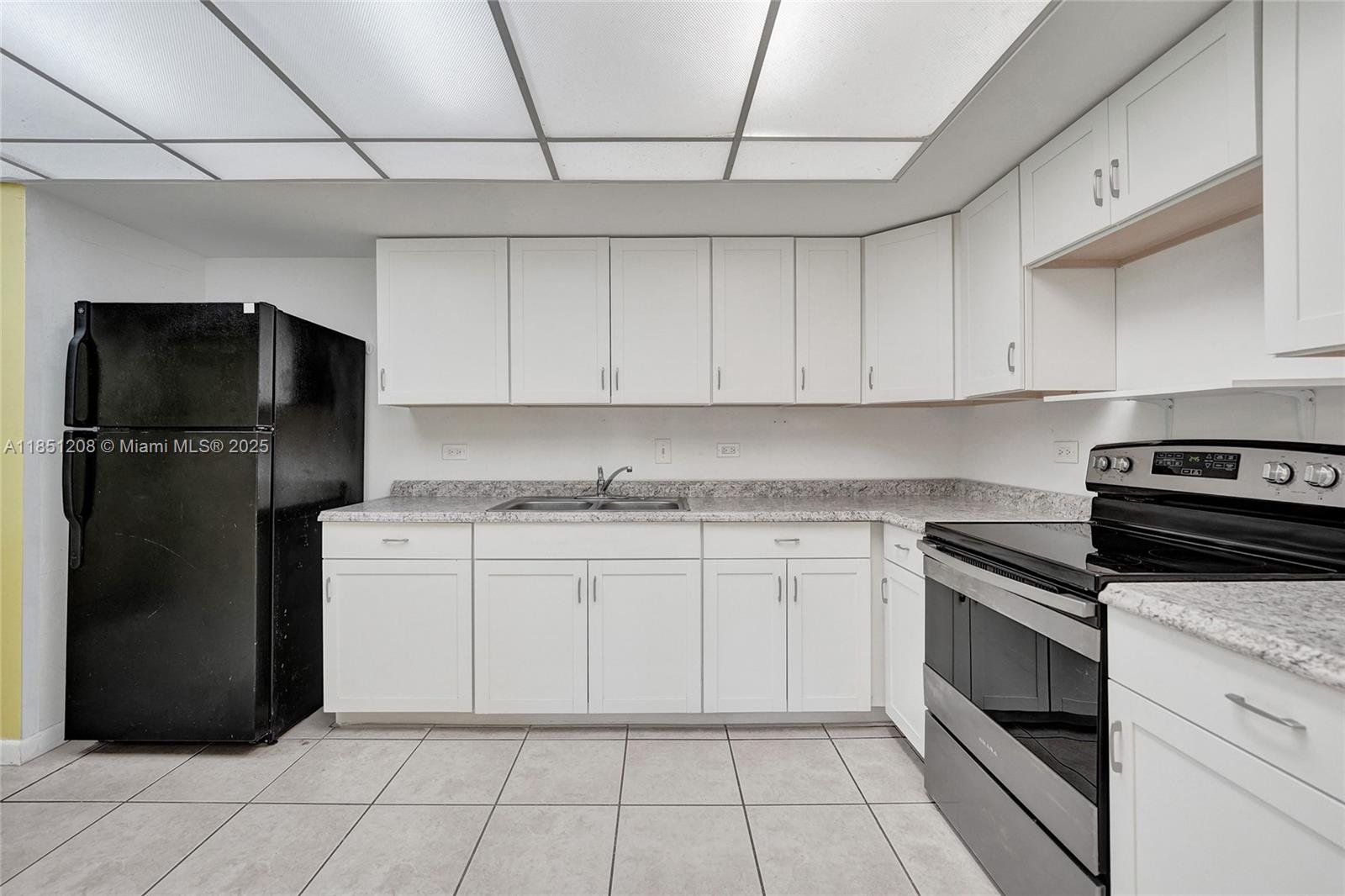 1201 South Ocean Drive, Unit 201N Hollywood, FL 33019 - Photo 9 of 31