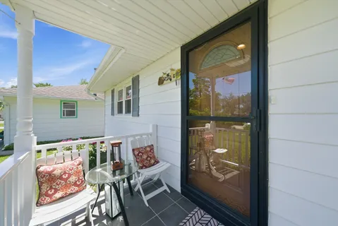 $289,900 | 34456 West Lake Shore Drive, Round Lake, IL 60073