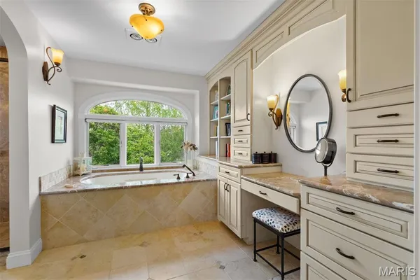 $1,299,000 | 12225 Carberry Place, Town and Country, MO 63131