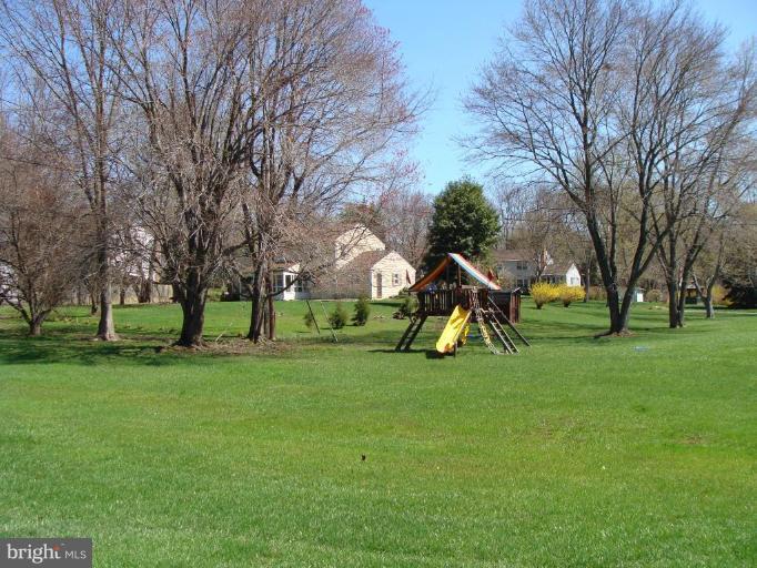 3133 Brookmede Road Ellicott City, MD 21042 - Photo 6 of 13 Back yard