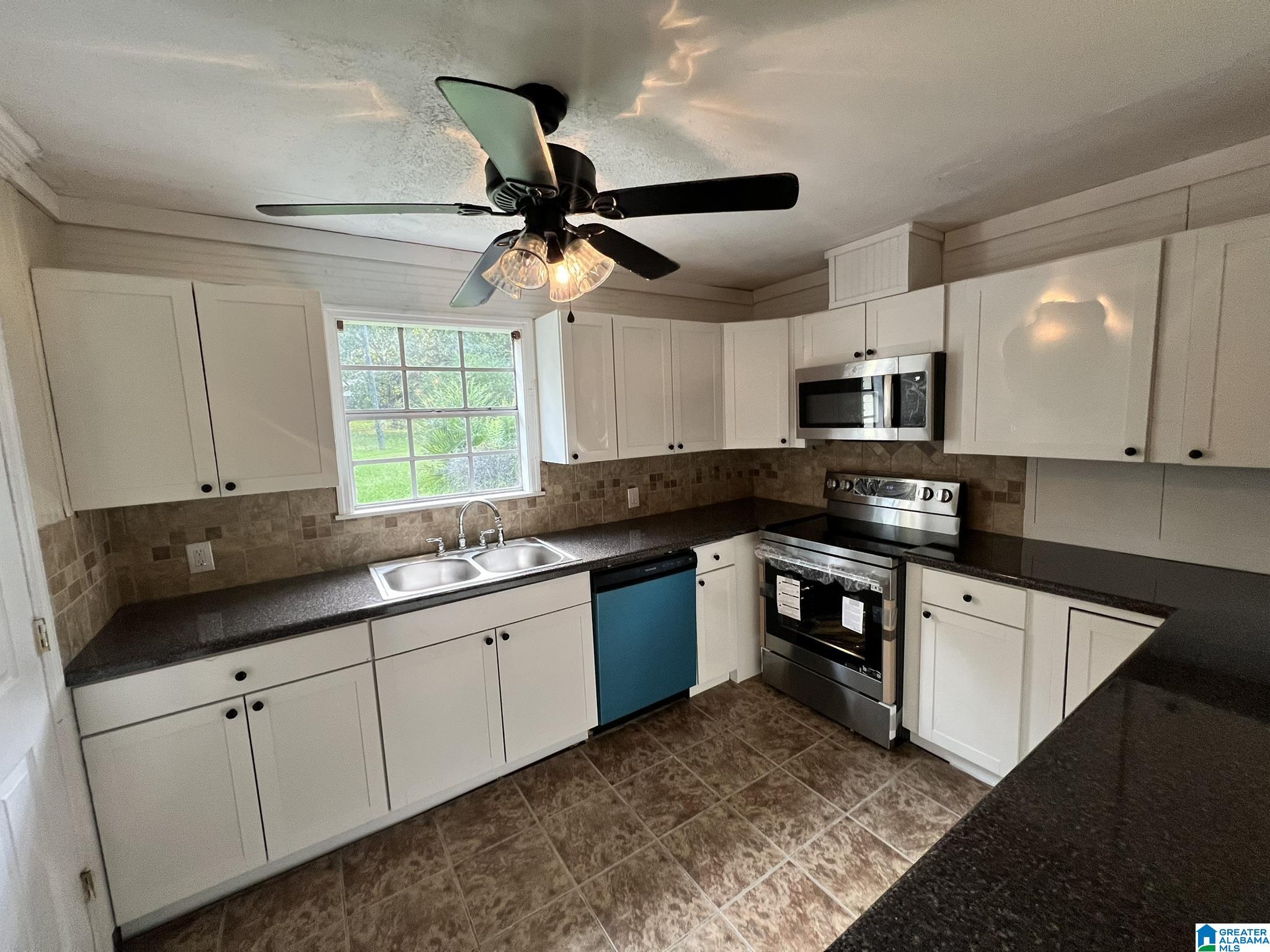 3285 Tidmore Bend Road Gadsden, AL 35901 - Photo 9 of 17