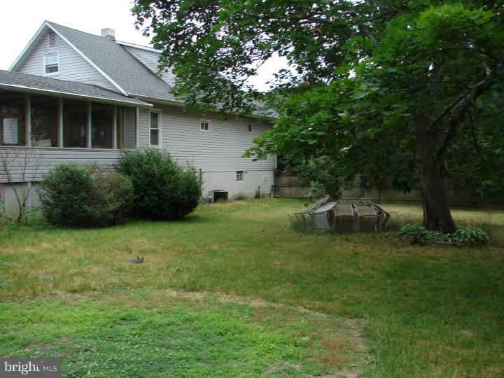 427 Rynning Avenue Maple Shade, NJ 08052 - Photo 12 of 25 Exterior Side