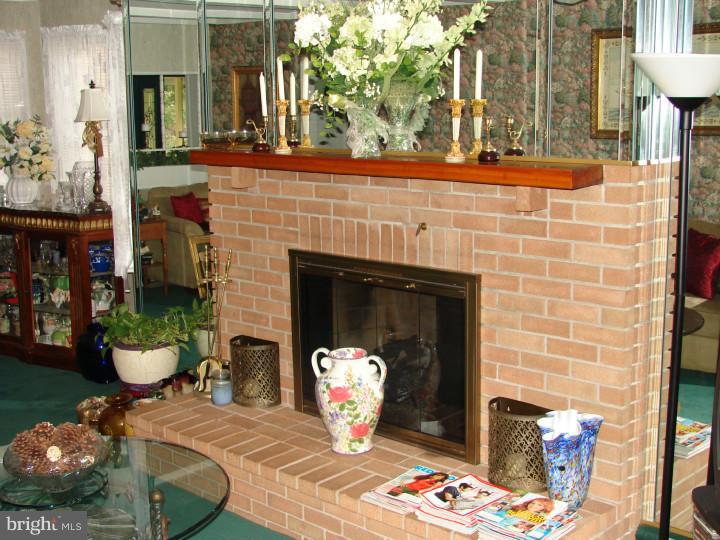 427 Rynning Avenue Maple Shade, NJ 08052 - Photo 5 of 25 Fireplace