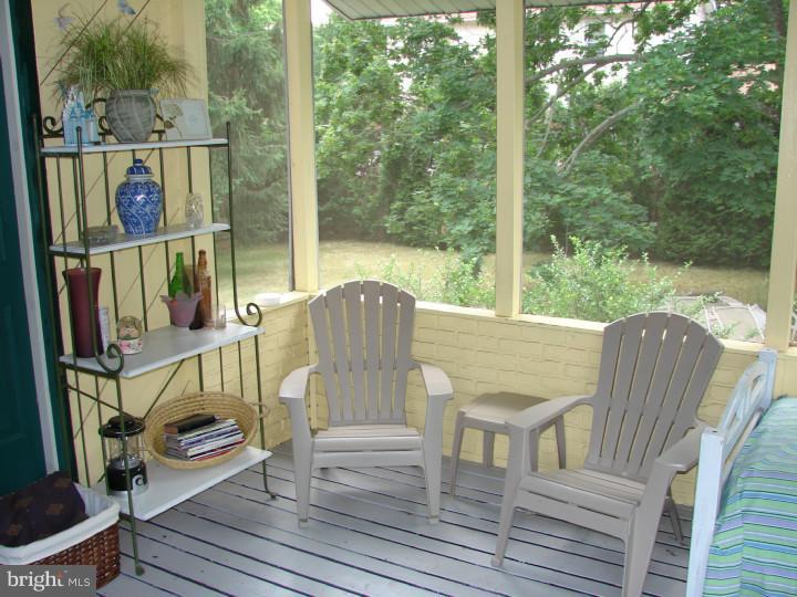 427 Rynning Avenue Maple Shade, NJ 08052 - Photo 7 of 25 Porch