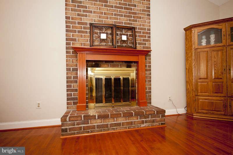 8623 Lawrence Hill Road Perry Hall, MD 21128 - Photo 8 of 28 Living Room