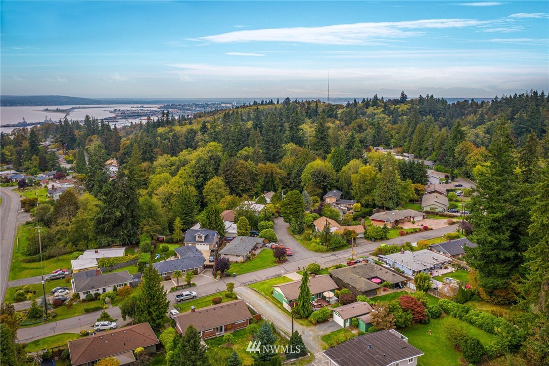 215 East View Ridge Drive Everett, WA 98203 - Photo 33 of 37 Gallery Image 33