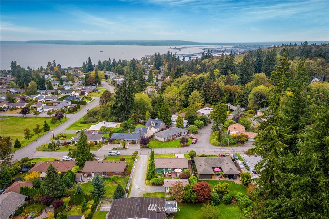 215 East View Ridge Drive Everett, WA 98203 - Photo 34 of 37 Gallery Image 34