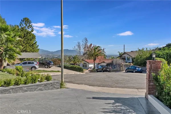 $2,290,000 | 17165 Midwood Drive, Granada Hills, CA 91344