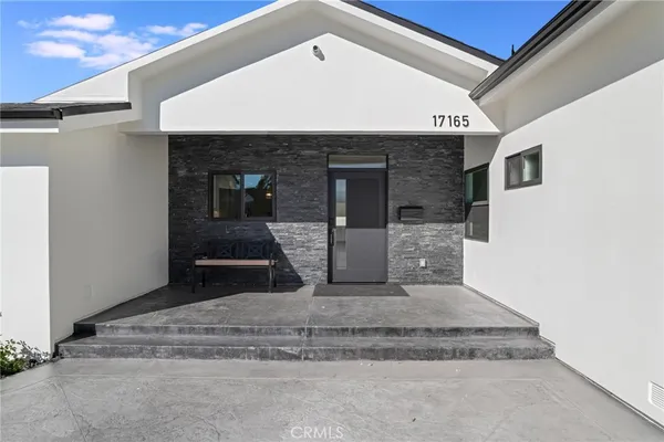 $2,290,000 | 17165 Midwood Drive, Granada Hills, CA 91344