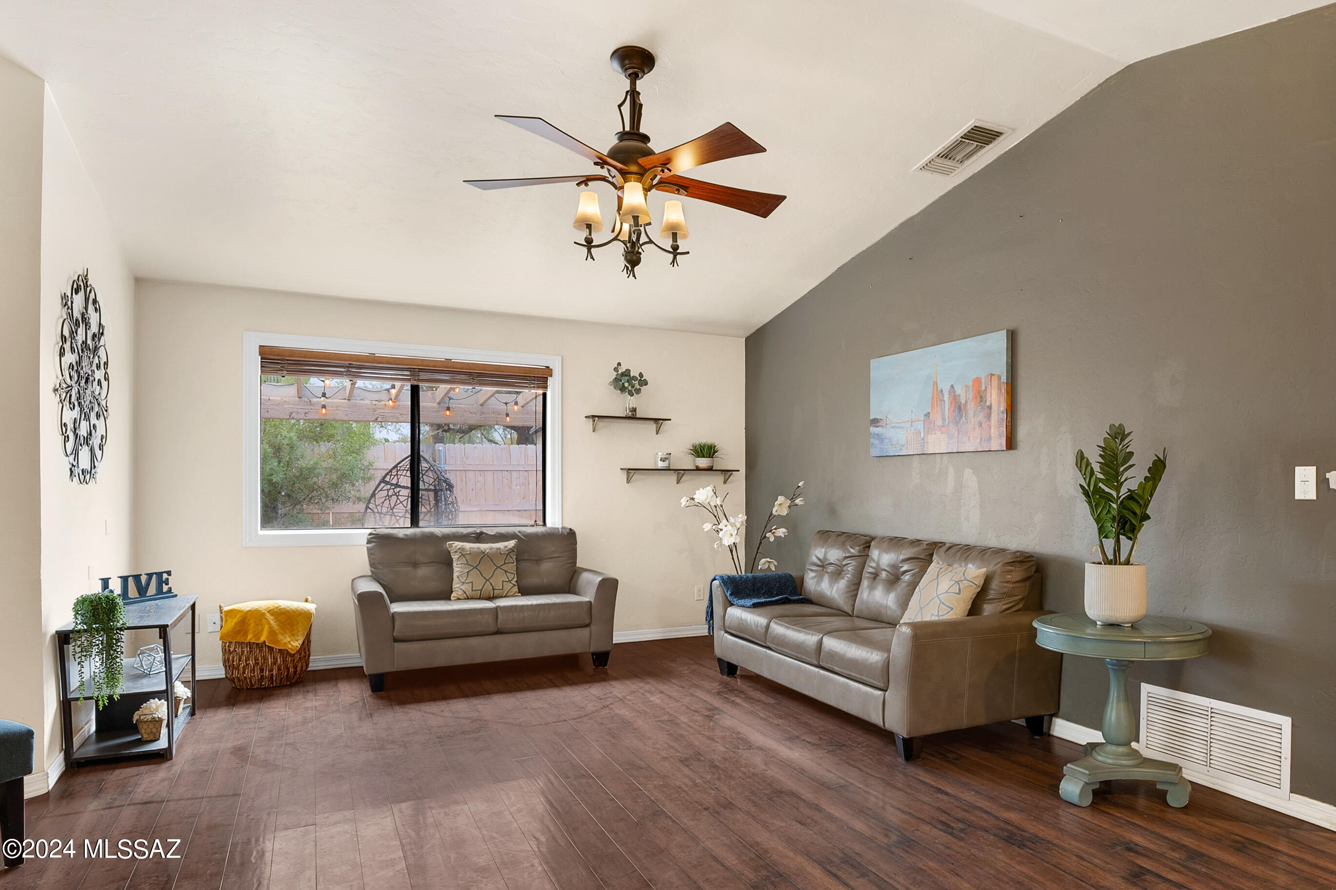 2601 West Flamebrook Road Tucson, AZ 85741 - Photo 5 of 29