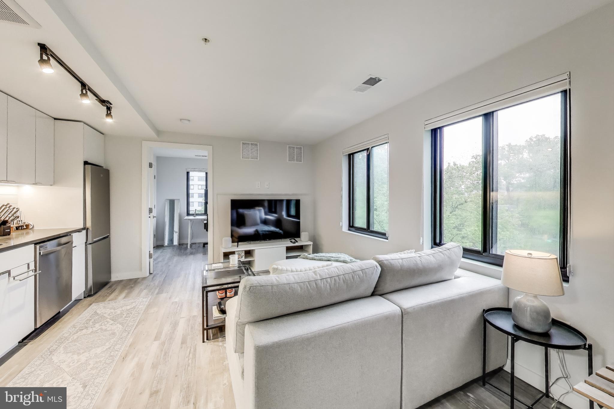 700 Roeder Road, Unit 402 Silver Spring, MD 20910 - Photo 5 of 15 Tons of natural light