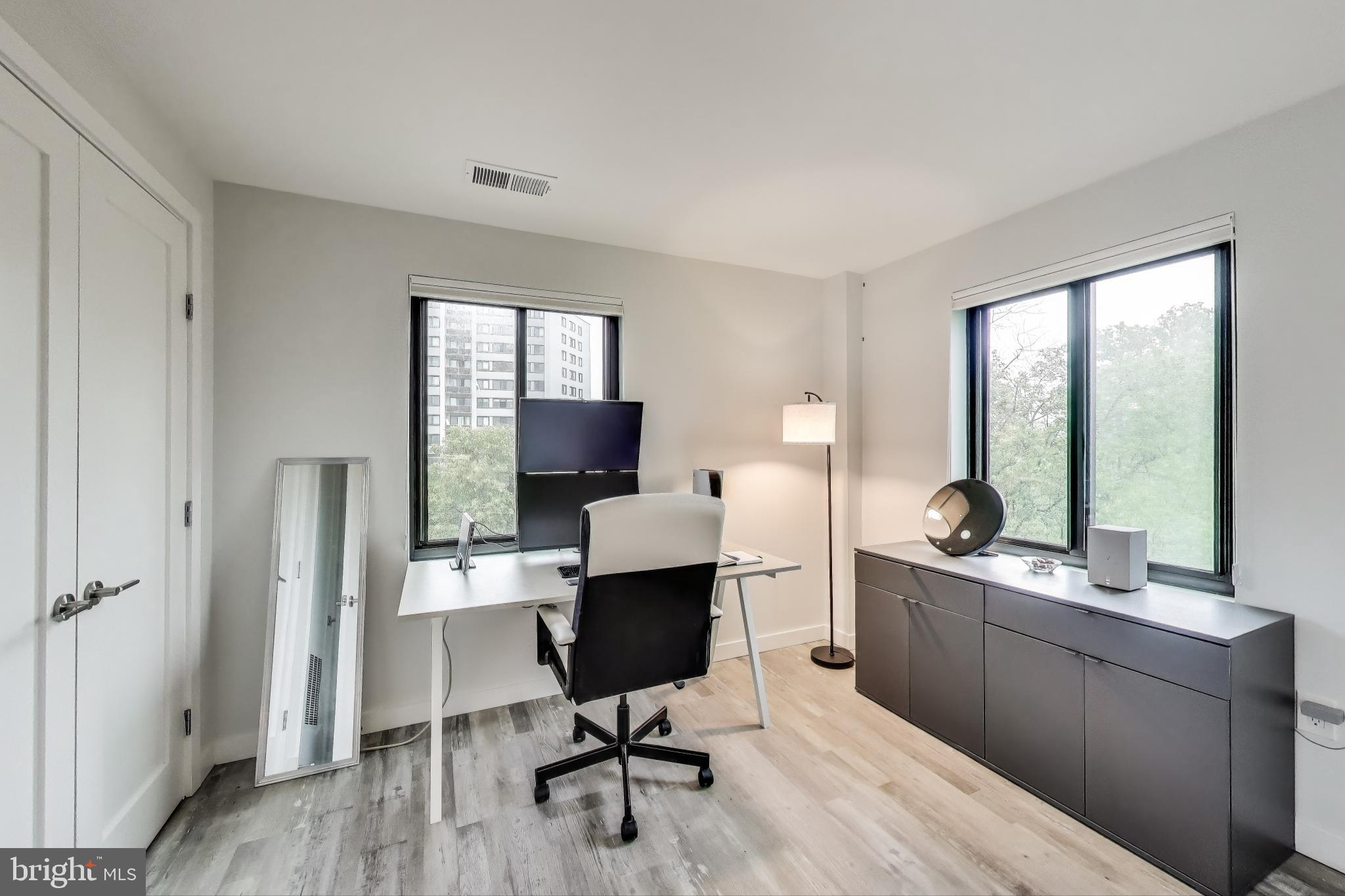 700 Roeder Road, Unit 402 Silver Spring, MD 20910 - Photo 8 of 15 Second bedroom