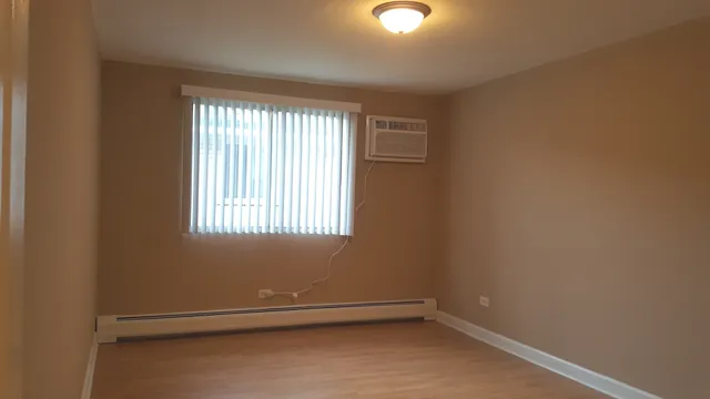 $1,800 | 10440 Mason Avenue, Unit 202, Oak Lawn, IL 60453